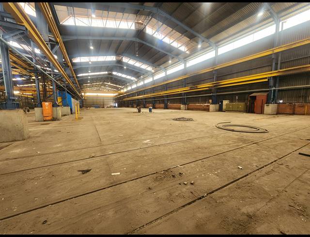 3,240M² WAREHOUSE TO LET IN ROODEKOP
